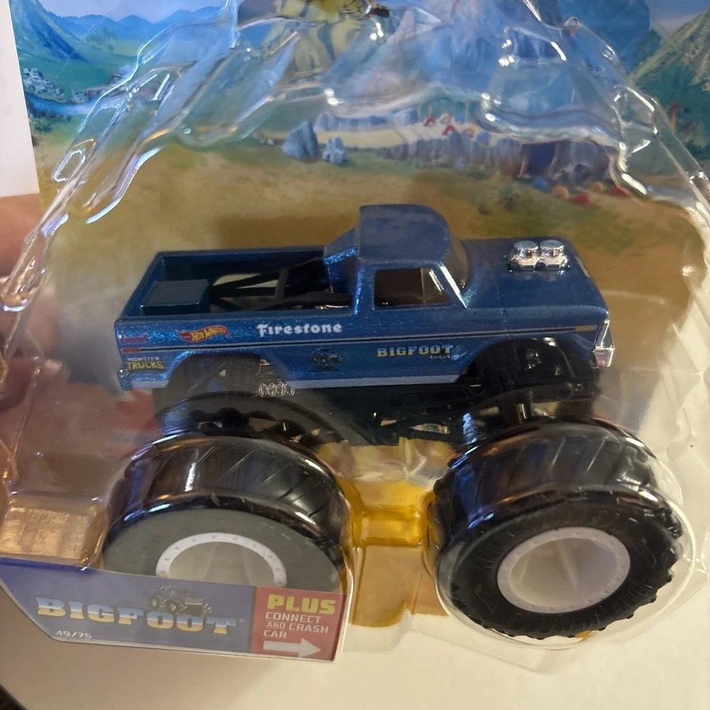 Hot Wheels 2022 Monster Trucks #9 Bigfoot Blue Ford 4x4 HHN73 1:64 Scale